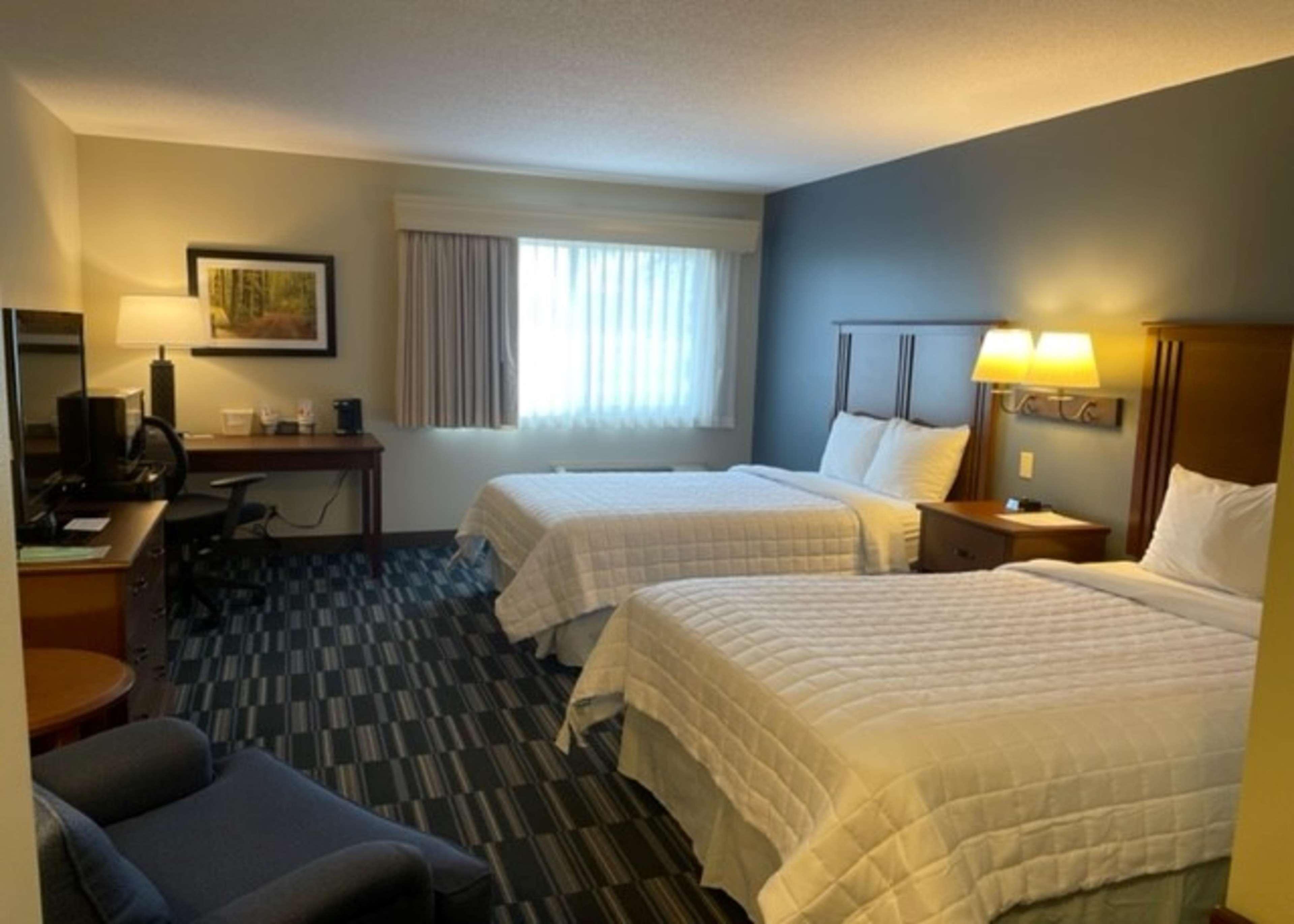 Best Western Inn Rice Lake Exterior photo